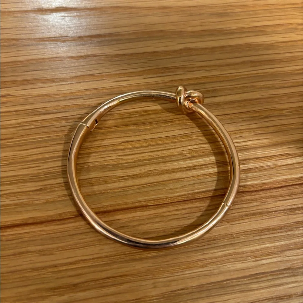kate spade rose gold knot bangle bracelet - Picture 2 of 4